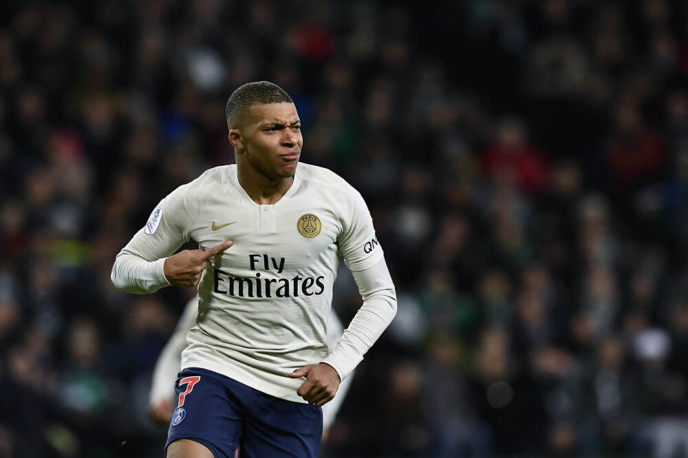 单板滑雪名将看好中国冰雪运动潜力